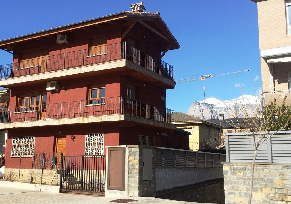 Apartamento Avenida 艾因萨 外观 照片